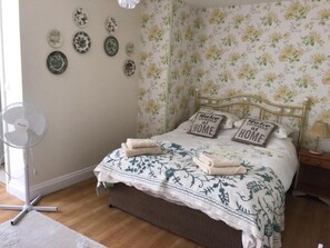 3 Schlafzimmer, Bügeleisen/Bügelbrett, WLAN, Bettwäsche