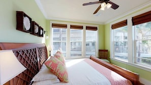 3 bedrooms, iron/ironing board, travel cot, WiFi - 3BR I Luxury Poolside Villa | Stunning Ocean View, Lanai (Koloa)