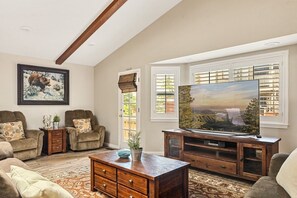 TV, fireplace, table football - 5 Bedroom/11 Bed Home | HotTub | Firepit (Big Bear Lake)