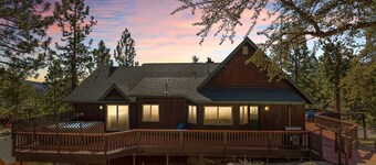 Stunning Big Bear Retreat |  Hot Tub | Arcade