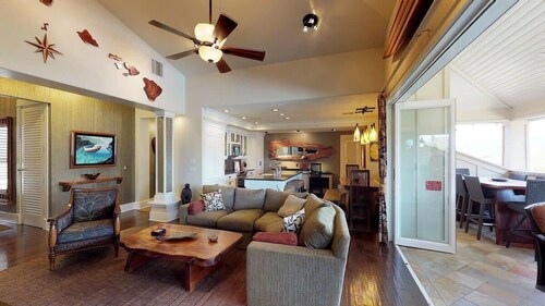 4BR I Exclusive Ocean View Penthouse l Grand Lanai, A/C