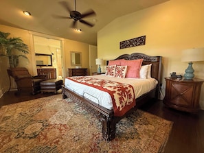 4 bedrooms, iron/ironing board, WiFi, bed sheets