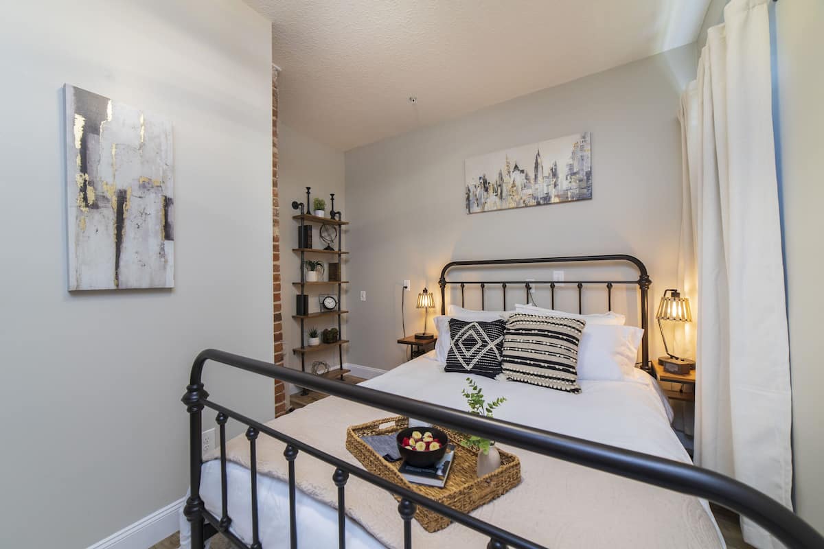 Individually decorated, individually furnished, free WiFi, bed sheets