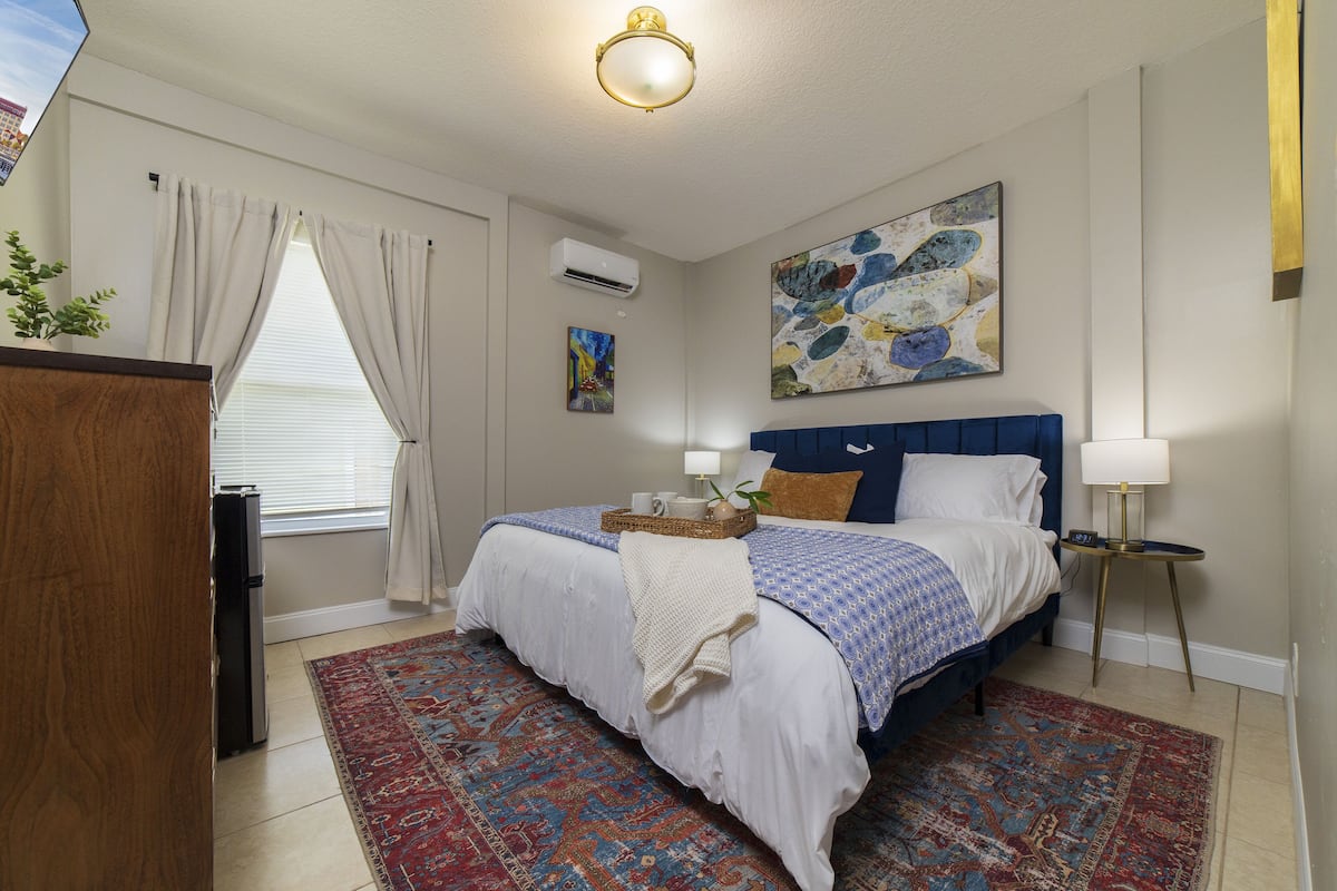 Individually decorated, individually furnished, free WiFi, bed sheets