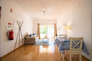 Dining - Ruca CENTRALLY LOCATED MODERNIZED LOFT (Carvoeiro)