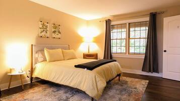 4 chambres, fer et planche à repasser, lit parapluie, Wi-Fi gratuit