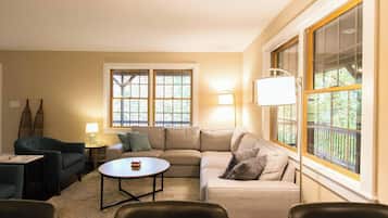 Smart TV, fireplace, offices
