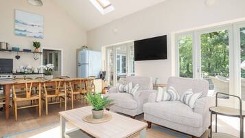 Ferienhaus | Wohnbereich | Kamin