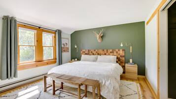 3 bedrooms, free internet, bed sheets