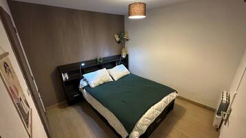 1 bedroom, iron/ironing board, WiFi