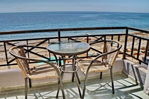 Basic Studio | View from room - Pebble Beach Hotel (Lesvos)