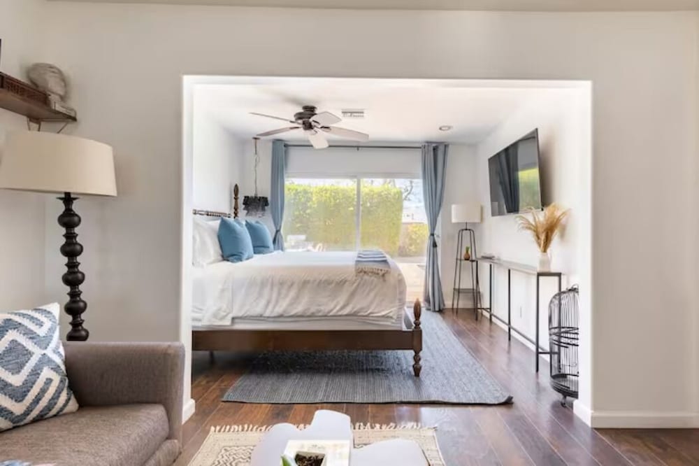 Casa Bermuda a Spanish Boho Retreat, Expansive Pool/Spa Pet Friendly