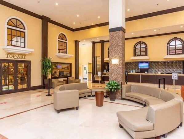 Lobby - Lovely Studio on the Beach!! (Sunny Isles Beach)