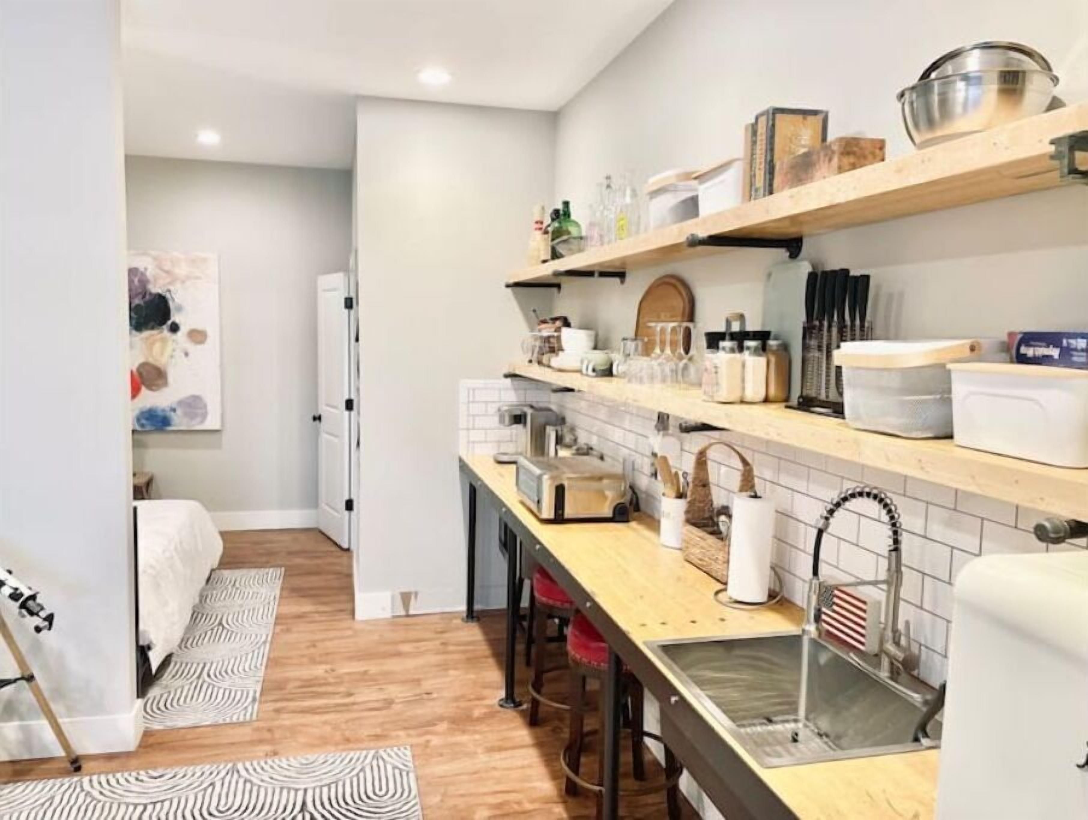 1 slaapkamer, een strijkplank/strijkijzer, gratis wifi