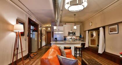 The BoHo Flat” - Elegance & Charm