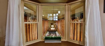 The BoHo Flat” - Elegance & Charm