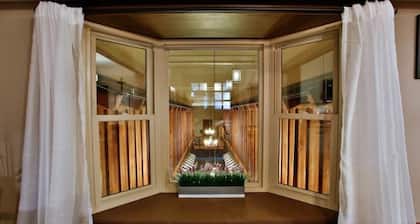 The BoHo Flat” - Elegance & Charm