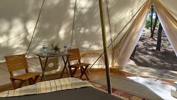 1 quarto, roupa de cama