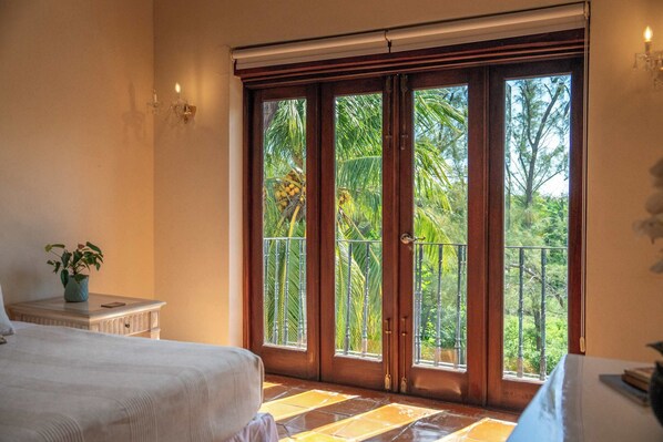 6 bedrooms, iron/ironing board, travel crib, WiFi