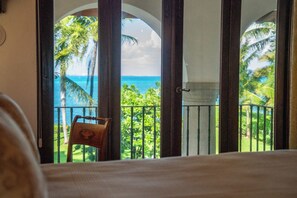 6 slaapkamers, een strijkplank/strijkijzer, reisbedje, wifi