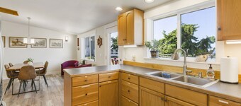 Experience Sequim Charm & Amazing Lighthouse Views, by the Olympic National Park