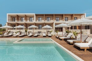 Seasonal outdoor pool - Verano afytos Hotel (Kassandra)