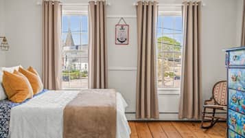 3 chambres, fer et planche à repasser, lit parapluie, Wi-Fi gratuit