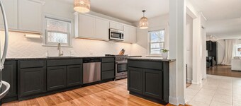 3 Living Rooms, 2 Garages, Gym & Chef’s Kitchen! Room for the Whole Group!