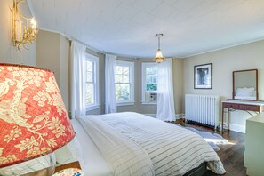 4 chambres, fer et planche à repasser, accès Internet, draps fournis