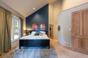 8 chambres, fer et planche à repasser, lit parapluie, Wi-Fi gratuit