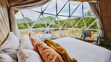 Luxury Tent, Hill View