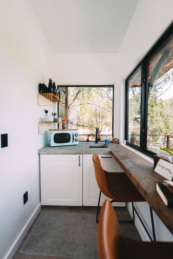 Missing Hotel by null