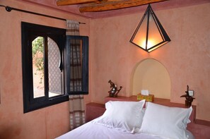 10 bedrooms, iron/ironing board, travel cot, WiFi