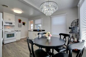 Unclassified image, 2 of 33, button