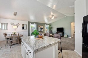 Dining - Idaho Family-Friendly Retreat (Caldwell)