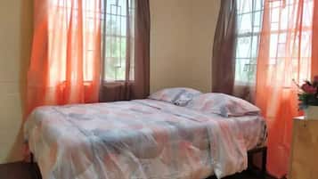 1 bedroom, free WiFi, bed sheets