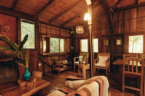 Coin salon dans le hall