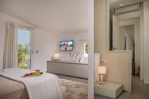 6 slaapkamers, een kluis op de kamer, een strijkplank/strijkijzer