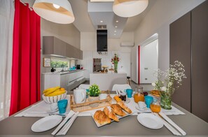 Dining - Villa Sikelia with private pool (Alcamo)