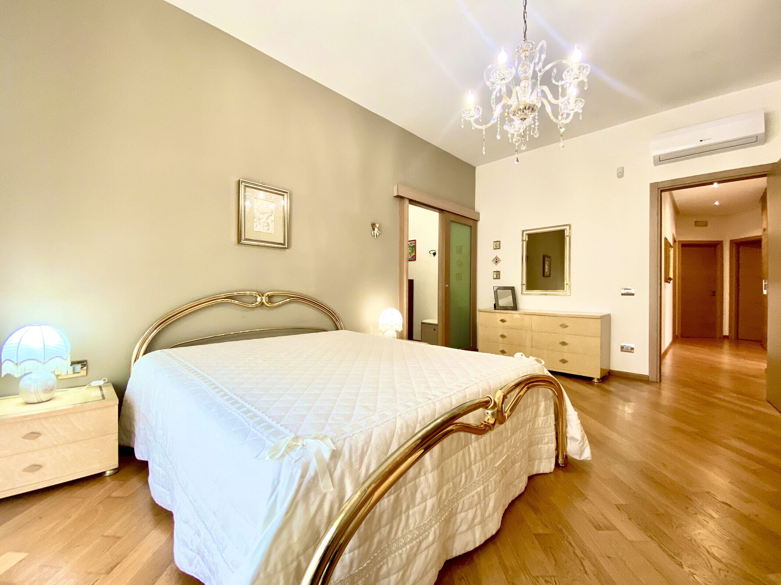 3 Schlafzimmer, Zimmersafe, Bügeleisen/Bügelbrett, kostenloses WLAN