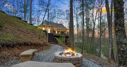 Romantic Luxury safari tent, Deep Creek-Smoky Mountains NP, Hot Tub & Firepit