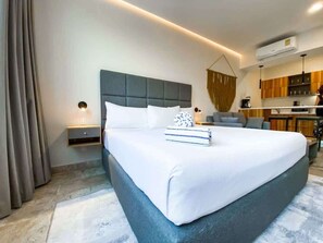 1 habitación, tabla de planchar con plancha, wifi y ropa de cama 