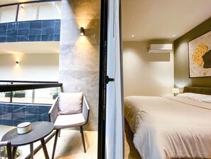 1 bedroom, desk, iron/ironing board, WiFi