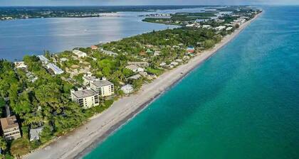 Private Beach Access! New! Heron's Walk #4