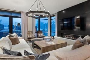 Fireplace - Luxury Mountain Living (Snowmass Village)