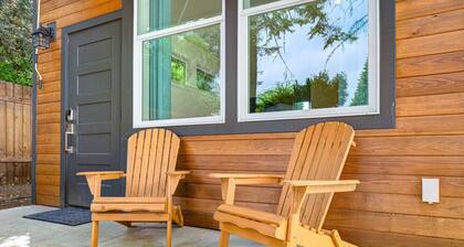 Urban-chic Studio Guesthouse in a quiet neighborhood - near Intel and Nike