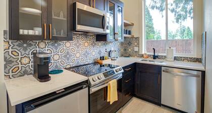 Urban-chic Studio Guesthouse in a quiet neighborhood - near Intel and Nike