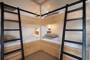 Standard-Apartment | 3 Schlafzimmer, Verdunkelungsvorhänge, schallisolierte Zimmer
