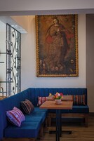 Televisión LED 32 pulgadas con canales de televisión por cable