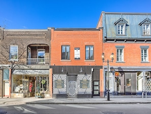 Exterior - Burgundy Lofts - Marché Atwater (Montreal)